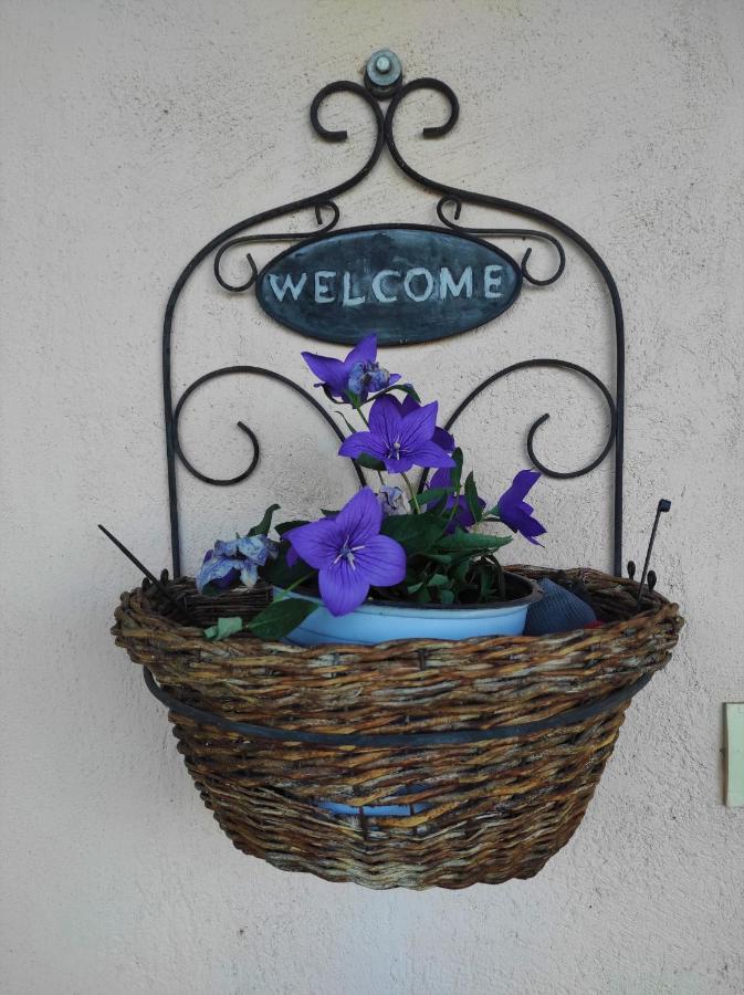 Countryside Cottage With Garden & Lake View Peraia  Buitenkant foto